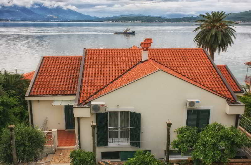 Apartmani Ana Herceg Novi Exterior photo