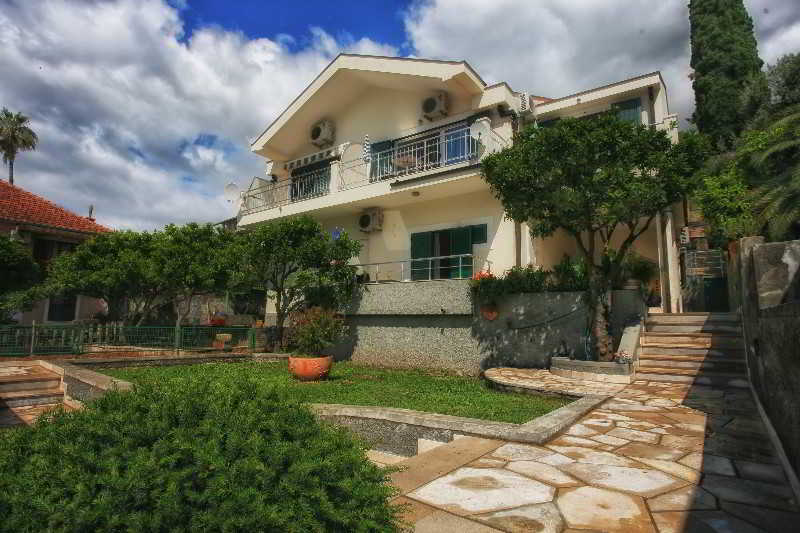 Apartmani Ana Herceg Novi Exterior photo